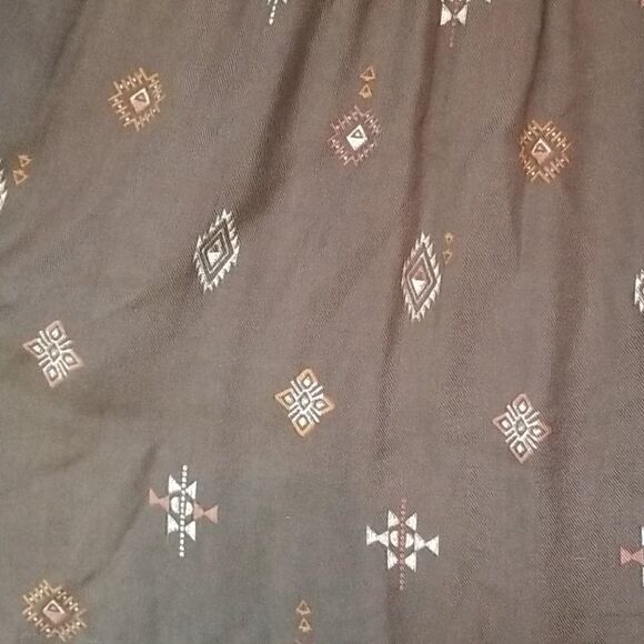 Hinge Tribal Print Skirt with Pockets - Picture 5 of 7